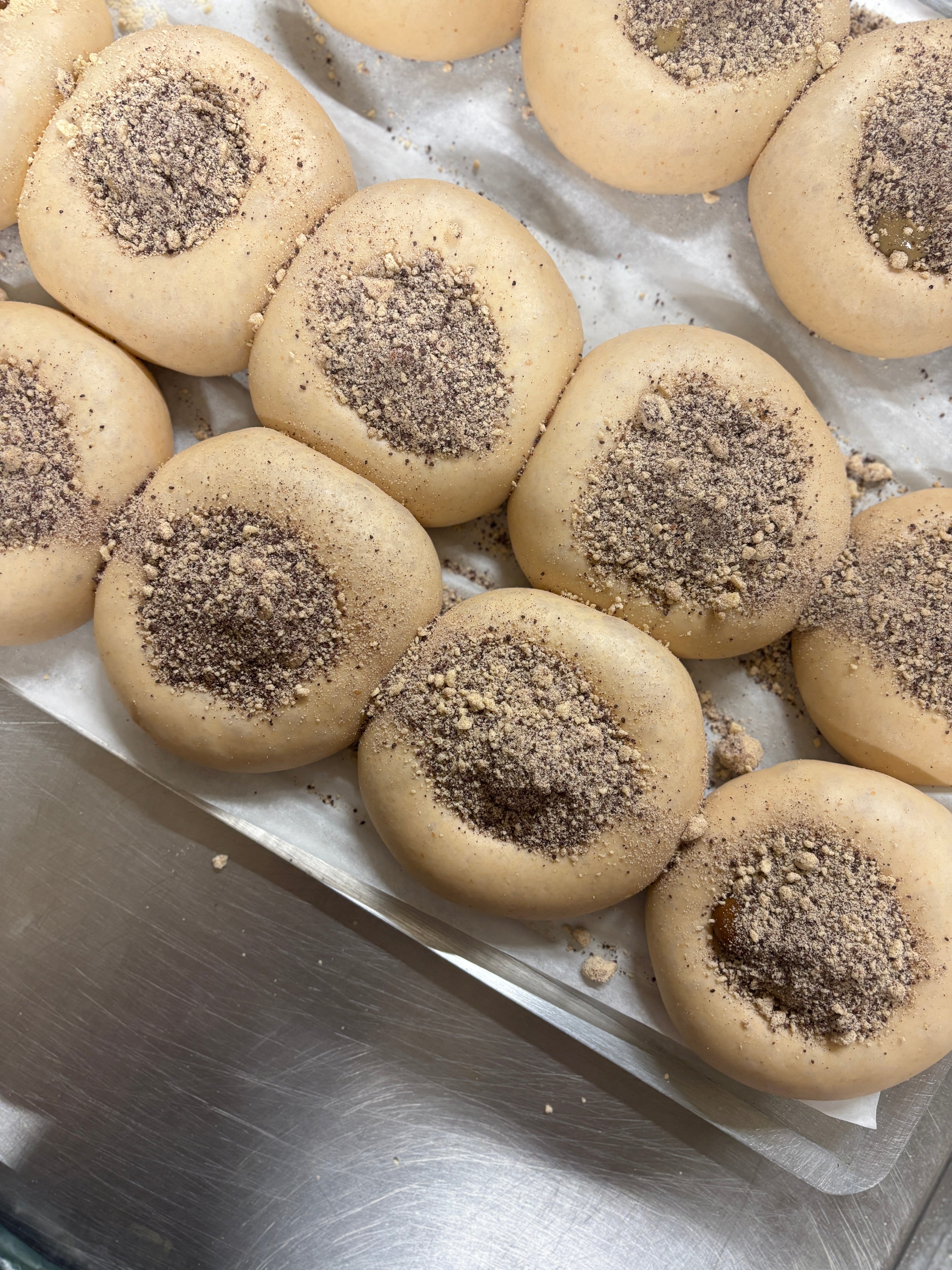 Espresso custard bun