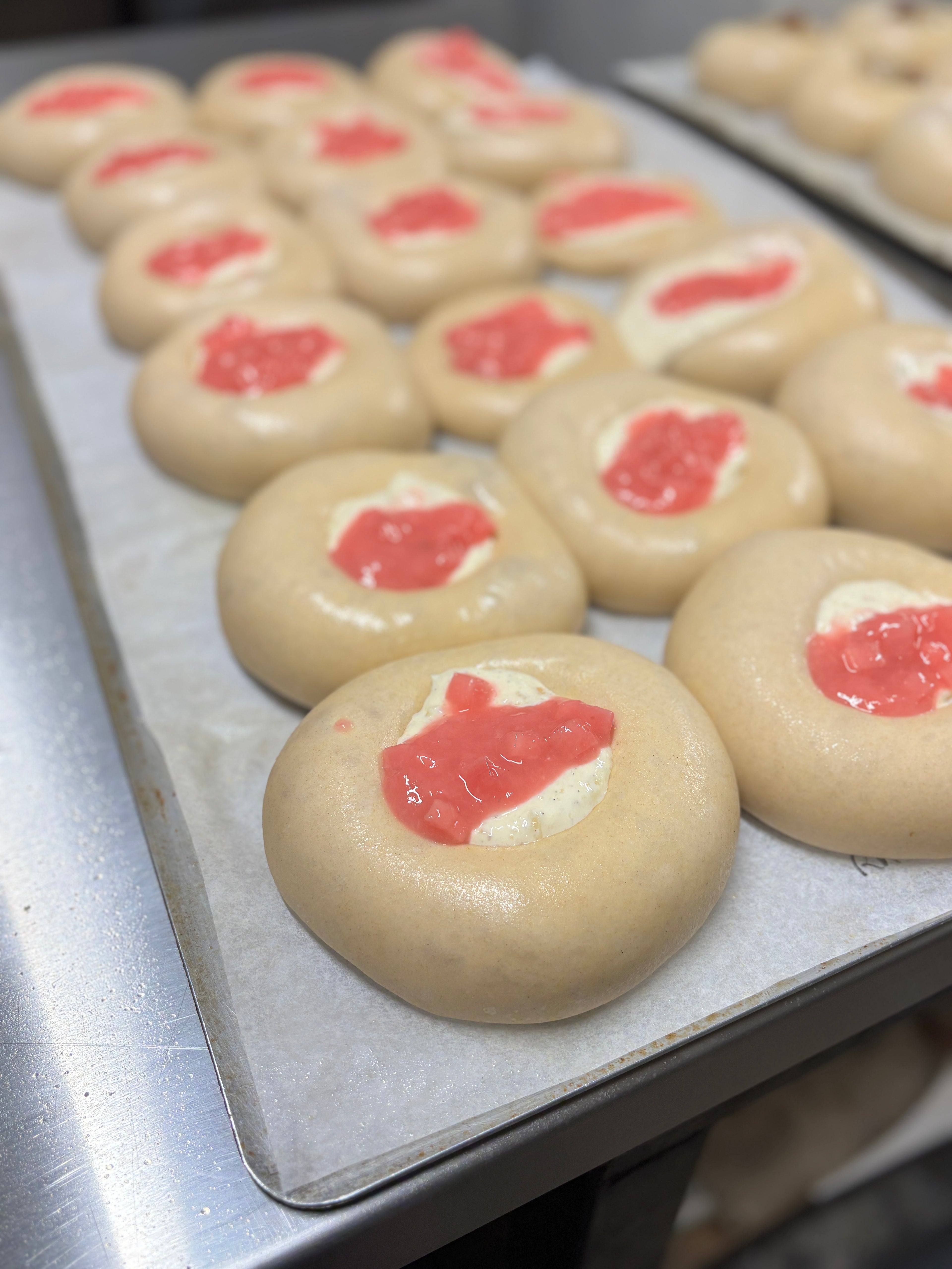 Rhubarb & Custard bun