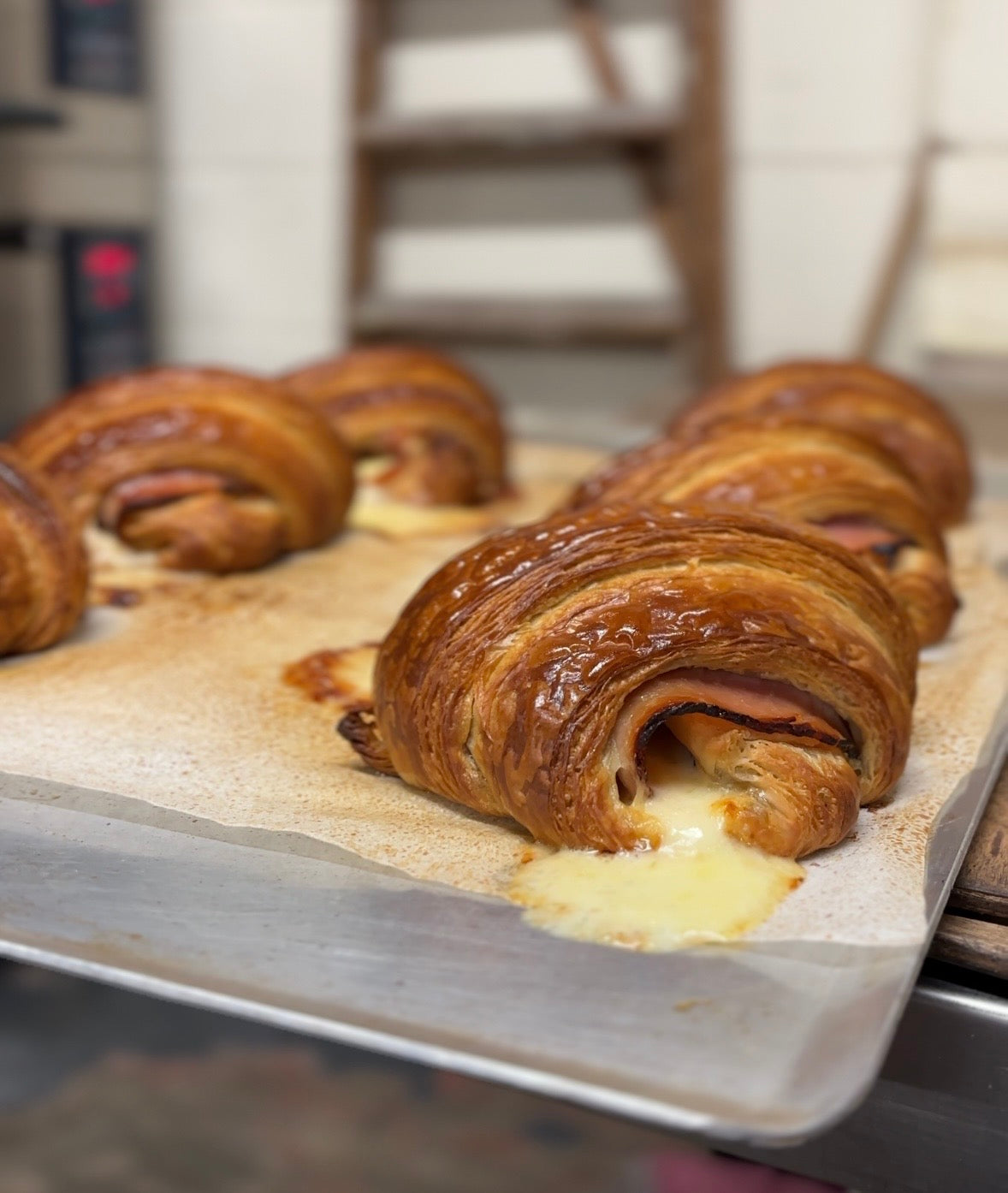 Roast Ham & Gruyere Croissant